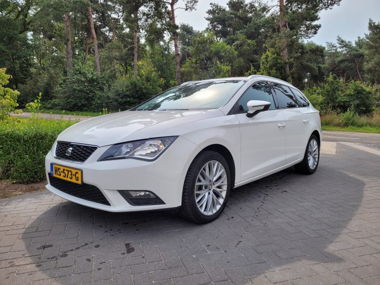 Seat Leon 1.6 TDI 81KW ST DSG 2016 Wit