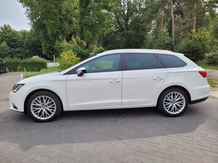 Seat Leon 1.6 TDI 81KW ST DSG 2016 Wit