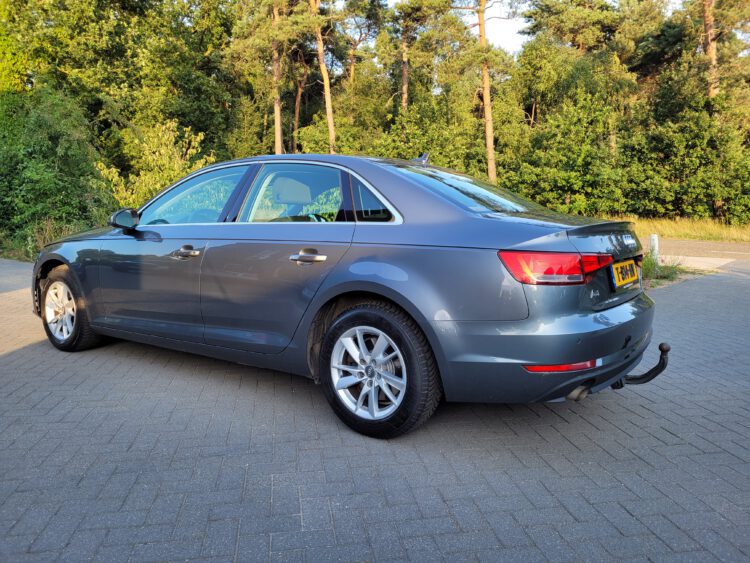 Audi A4 1.4 Tfsi 110KW 2016 Grijs