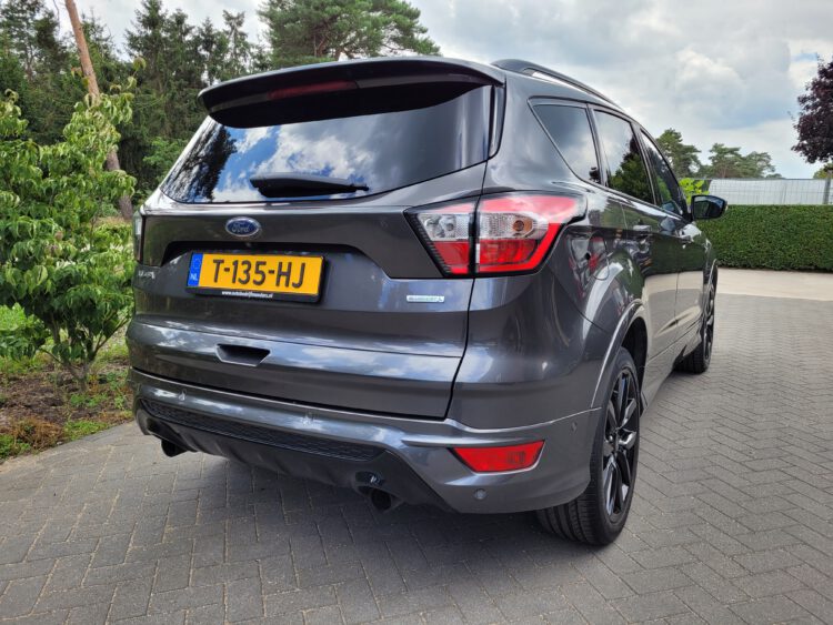 Ford Kuga 1.5L ST Line 182PK 4WD