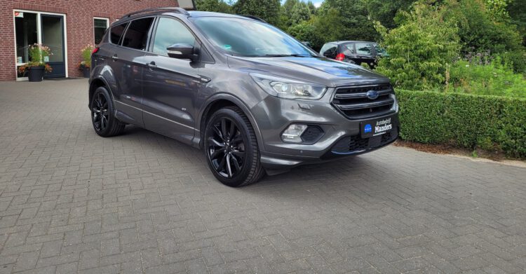 Ford Kuga 1.5L ST Line 182PK 4WD