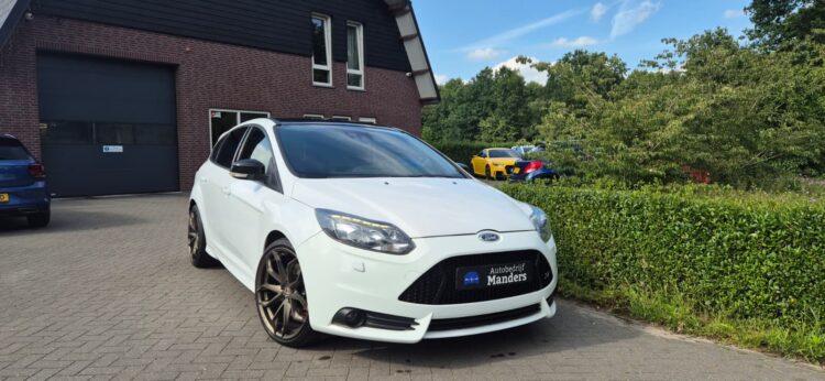 Ford Focus 2.0L Ecoboost ST