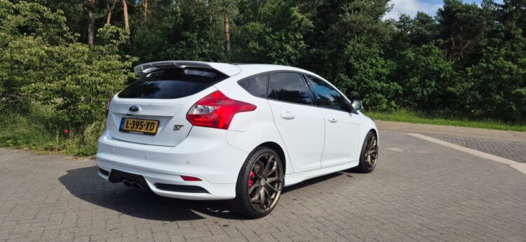Ford Focus 2.0L Ecoboost ST