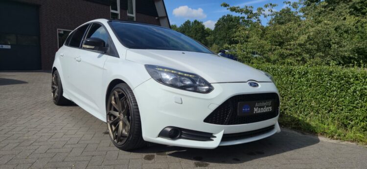 Ford Focus 2.0L Ecoboost ST