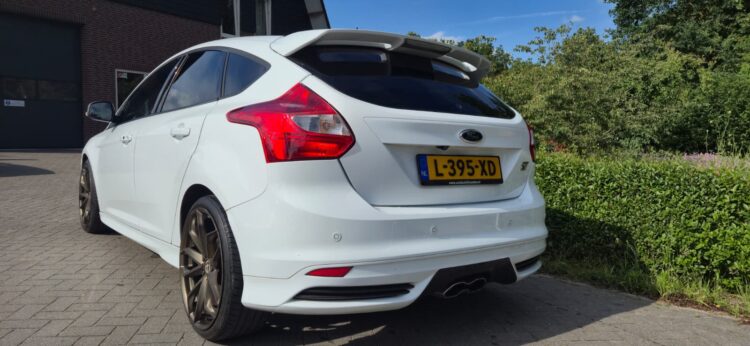 Ford Focus 2.0L Ecoboost ST