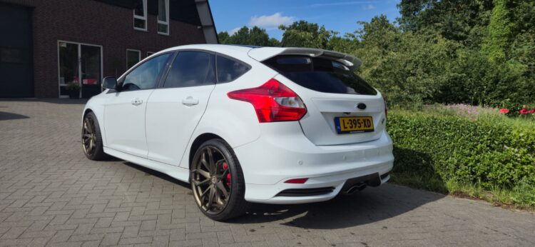 Ford Focus 2.0L Ecoboost ST