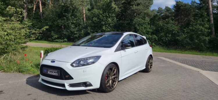 Ford Focus 2.0L Ecoboost ST